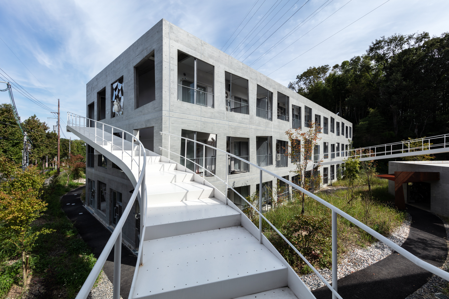 成安造形大学アパートメント　YOHAKU