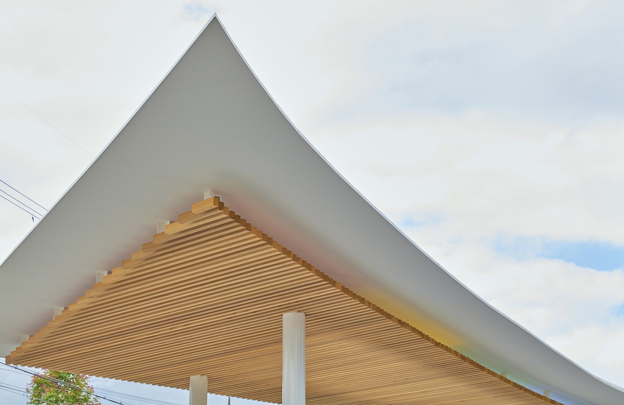 成安造形大学　エントランス