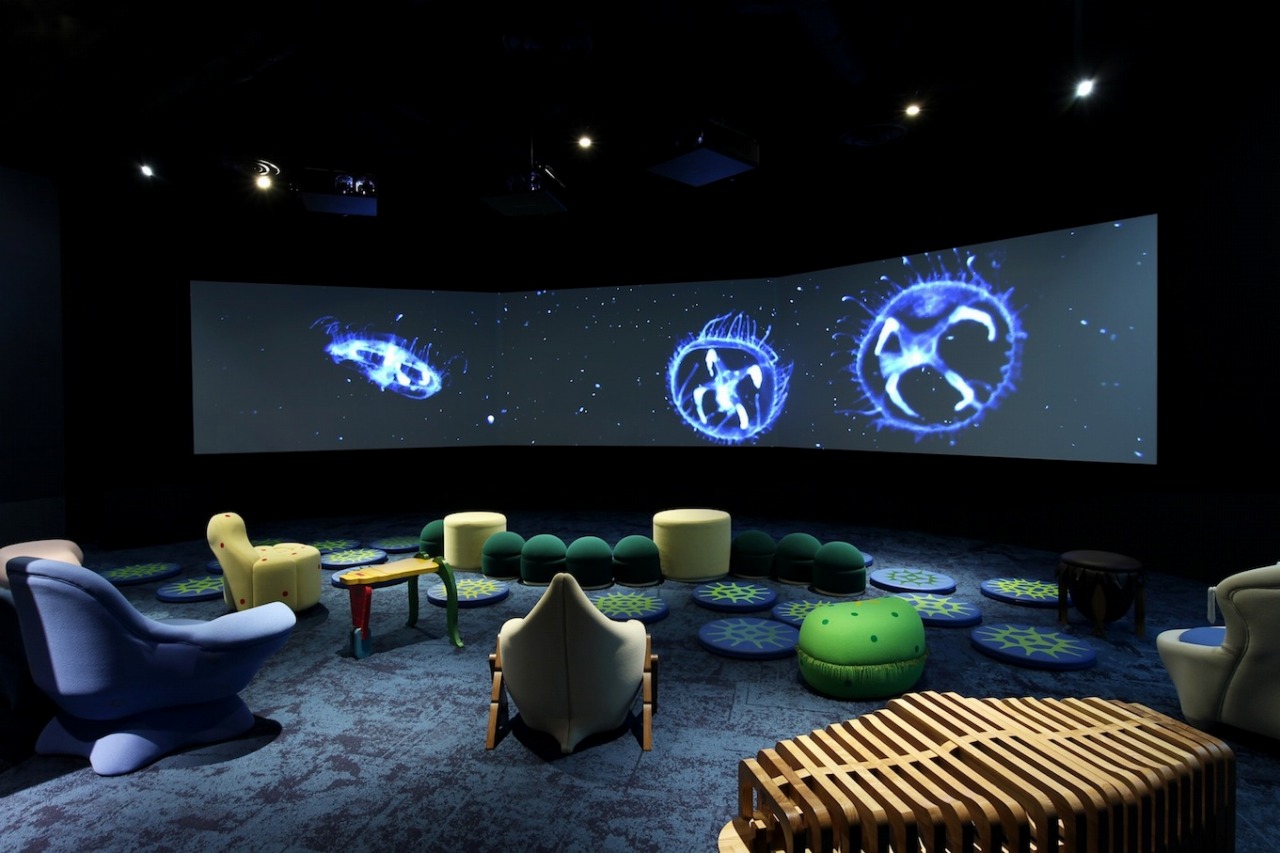 マイクロワールドシアターチェア