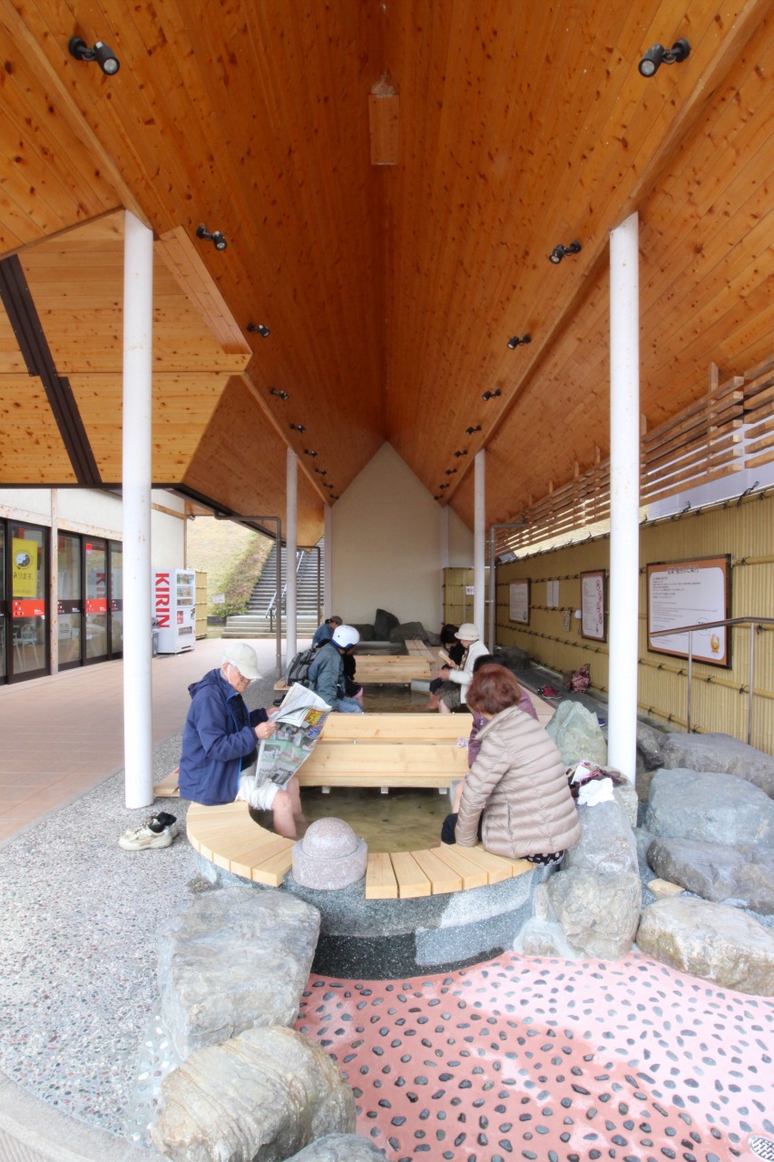 おごと温泉観光公園足湯施設