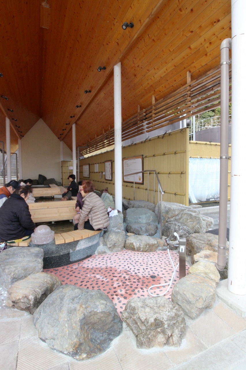 おごと温泉観光公園足湯施設